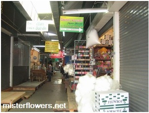 แนะนำแหล่งเลือกซื้อดอกไม้ประดิษฐ์ อุปกรณ์จัดดอกไม้ ตลาดธนบุรี (สนามหลวง 2)
